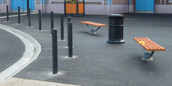 Borne plastique recyclé