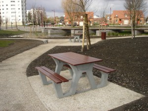 table plastique recyclé