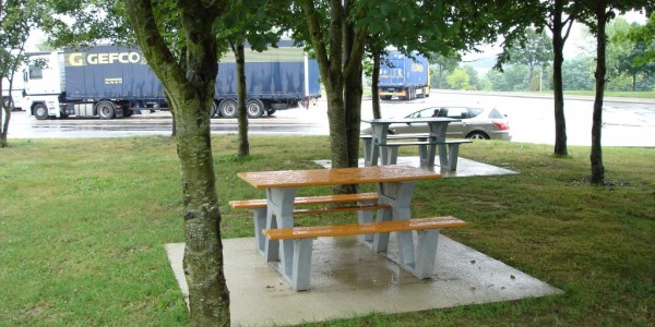 table plastique recyclé