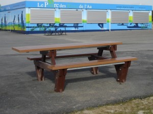 table plastique recyclé