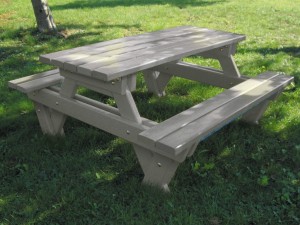 table plastique recyclé